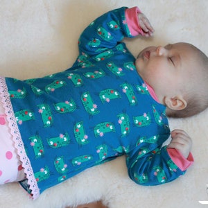 Baby-Longsleeve mit Knopfleiste Baby Shirt / Gr. 50-104 Schnittmuster / PDF / sewing pattern / Konfetti Patterns / konfettipatterns / nähen Bild 4