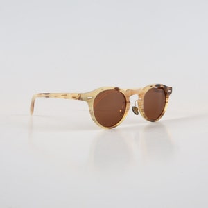 Monture de lunettes fine en corne naturelle véritable faite à la main - Couleur rayures marron caramel - Homme - Femme - 100% corne de taureau véritable