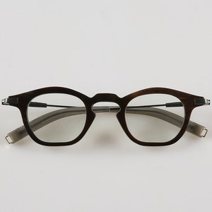 Handmade Natural Horn Glasses Frames: Titanium Lightweight Eyeglasses