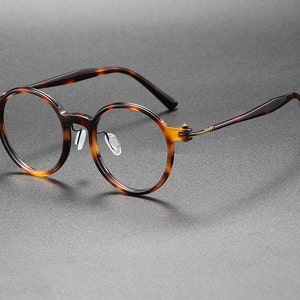 Vintage Italian style Lightweight Titanium and Acetate Glasses Frames Prescription lenses Unisex Glasses Retro Tortoise