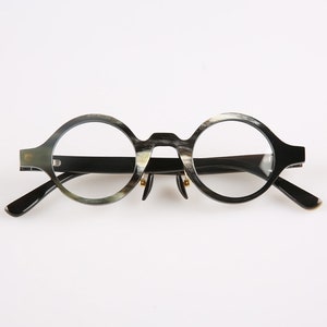Lunettes de soleil rondes faites à la main en corne naturelle véritable - Vert foncé, corne naturelle noire - Hommes - Femmes - 100 % Corne véritable