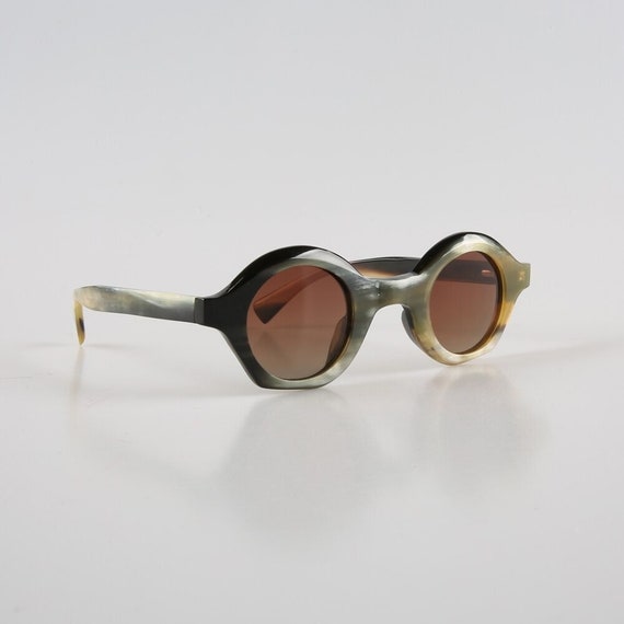Handmade Natural Horn Sunglasses: Vintage Style Frames