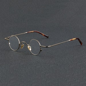 Retro Japanese style Lightweight Small Round Titanium Glasses Different Colors Prescription lenses Mens Glasses Retro Bronze
