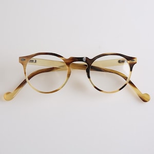 Monture de lunettes fine en corne naturelle véritable faite à la main - Couleur rayures marron caramel - Homme - Femme - 100% corne de taureau véritable