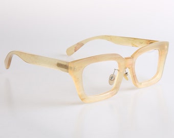 Handgefertigte Hornbrillengestelle im Vintage Style, dicker Rand