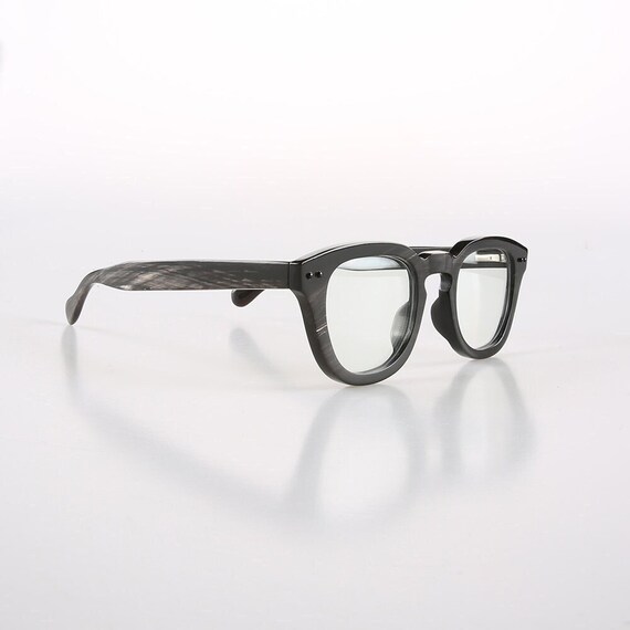 Bull horn glasses hotsell