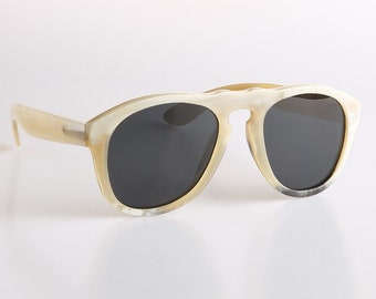 Handgemachte Horn Aviator Sonnenbrille im Vintage 1970s Style