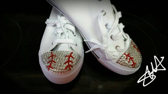 baseball tennis shoes