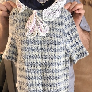 Vintage 1930 Blue Wool Short Sleeves Dress With Crocheted Collar xs