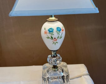 Vintage White and Clear Glass Hand Painted Rose Embroidered Flower Accent Lamp Boudoir Table Lamp