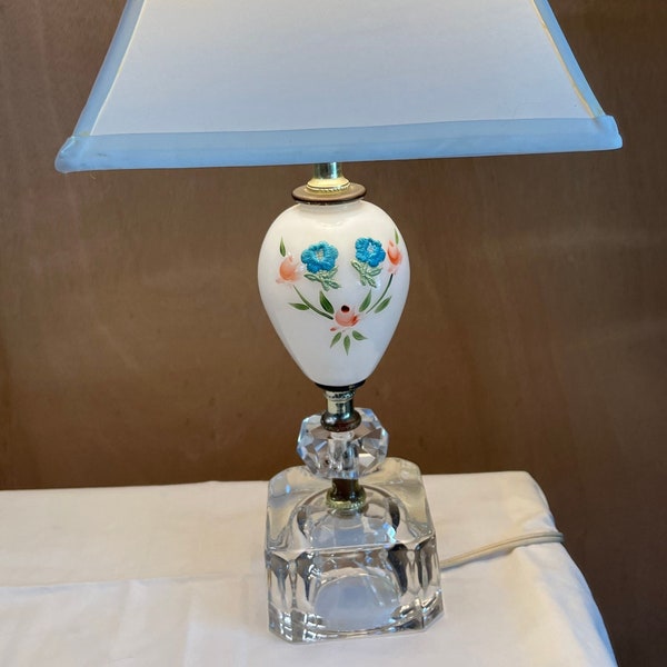 Vintage White and Clear Glass Hand Painted Rose Embroidered Flower Accent Lamp Boudoir Table Lamp