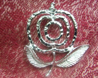 Vintage Sarah Coventry Silver Die Cut Apple Pin/ Brooch
