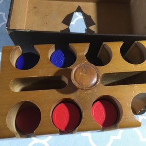 ポーカーチップ付きヴィンテージポーカーチップキャディホルダー