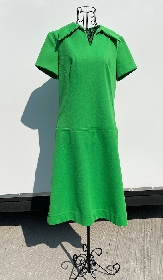 Vintage 60’s/70’s Green Polyester Short Sleeve Shi