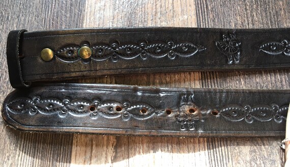 Vintage Hand Tooled Leather Belt Size 38 Square D… - image 4