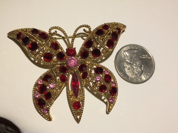 Vintage Rhinestone Red & Pink Gold Filigree Butte… - image 4