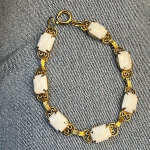 Vintage White Lucite Gold Tone Filigree Link Bracelet 1950’s