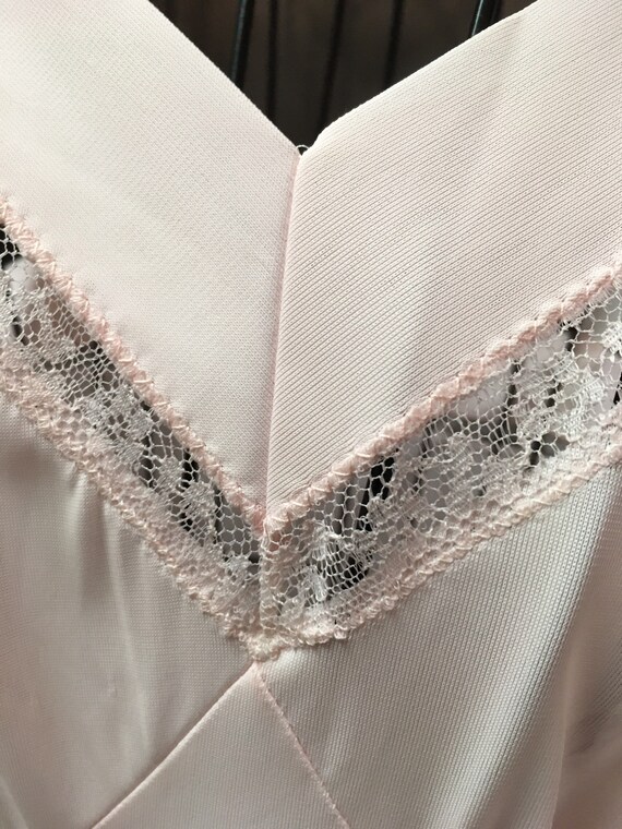 1950s Bright Pink Rogers Nylon Slip
