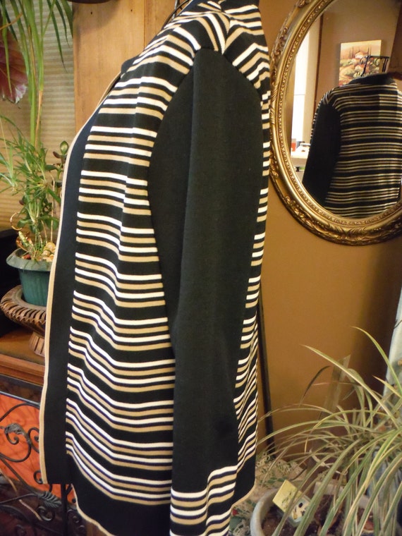 Vintage Two Piece Black with Tan/White Stripes Ta… - image 3