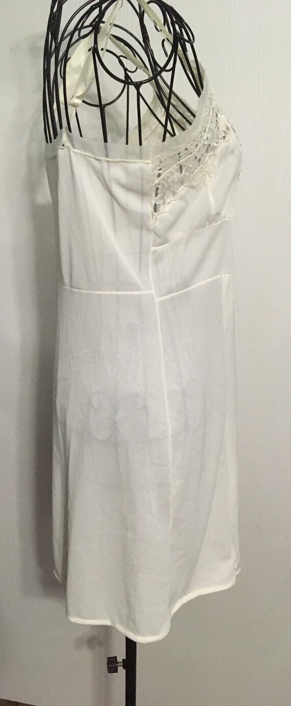 Vintage 60’s White Nylon Dress Slip 34 - image 5