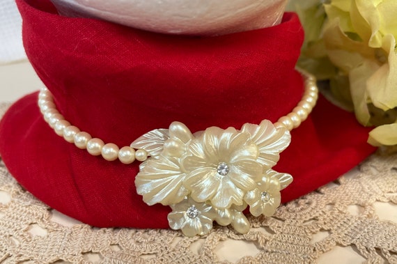 Vintage Celluloid Rhinestone Faux Pearl Flower Ch… - image 4