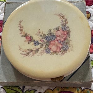 Vintage Compact Mirror Fifth Avenue Rex Pastel Rose Spray Original Box Unused 1940s