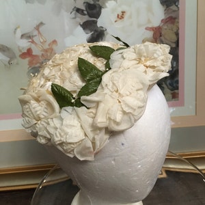 Vintage 1950s White Floral Fascinator Wedding Formal Silk Flowers image 1