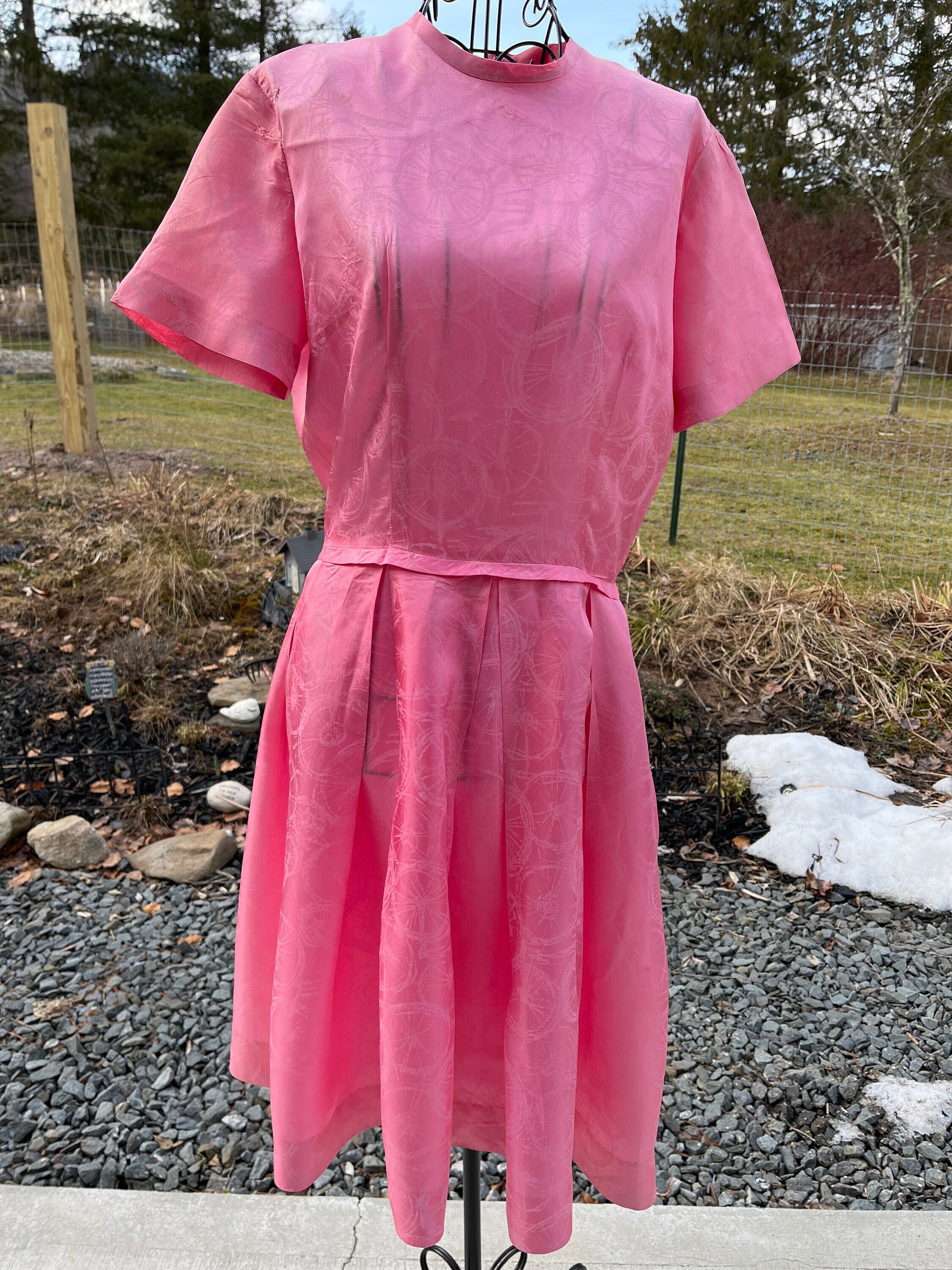 Vintage Pink Rockabilly 50/60's Short Sleeve Rayon Acetate Vintage Pink Rockabilly 50/60's Short Sleeve Rayon Acetate