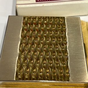 Vintage Volupte Gold Beauty Purse Compact 1940/50s Purse accessory Powder Compact Wedding Birthday