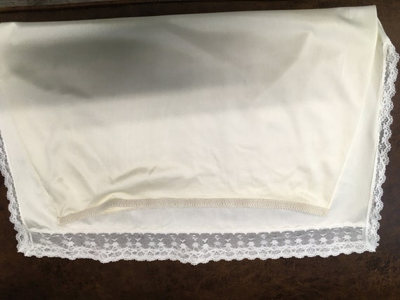 Achetez des Honor The Gift Shop Shorts 'Khaki' - HTG230121 KHAK CA