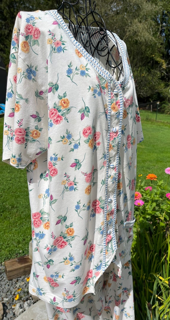 Vintage Floral Pajama Set Short Sleeves Blue Trim… - image 7