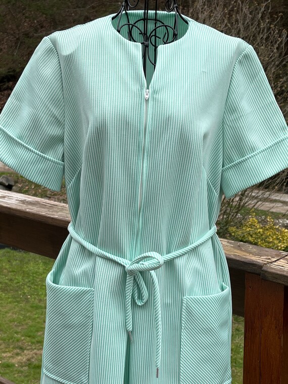 1950 Mint Green and White Shift Striped Seer Sucker Knee Length Short  Sleeve Dress - Etsy