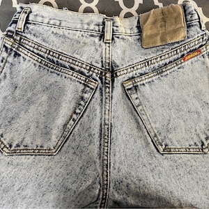 Vintage Jordache Jeans 1970’s/80’s Acid Wash High Waist Size 10
