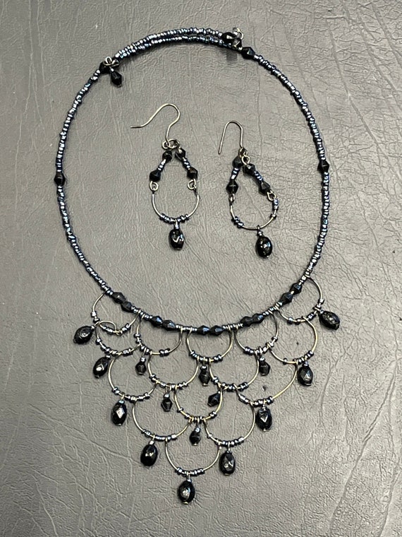 Vintage Black Bead Wire Bib Necklace with Matchin… - image 2
