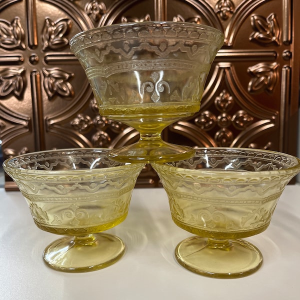 Vintage Federal Amber Footed Dessert Cups Set of 3 Spoke Patrician Sherbet Glass 1930s