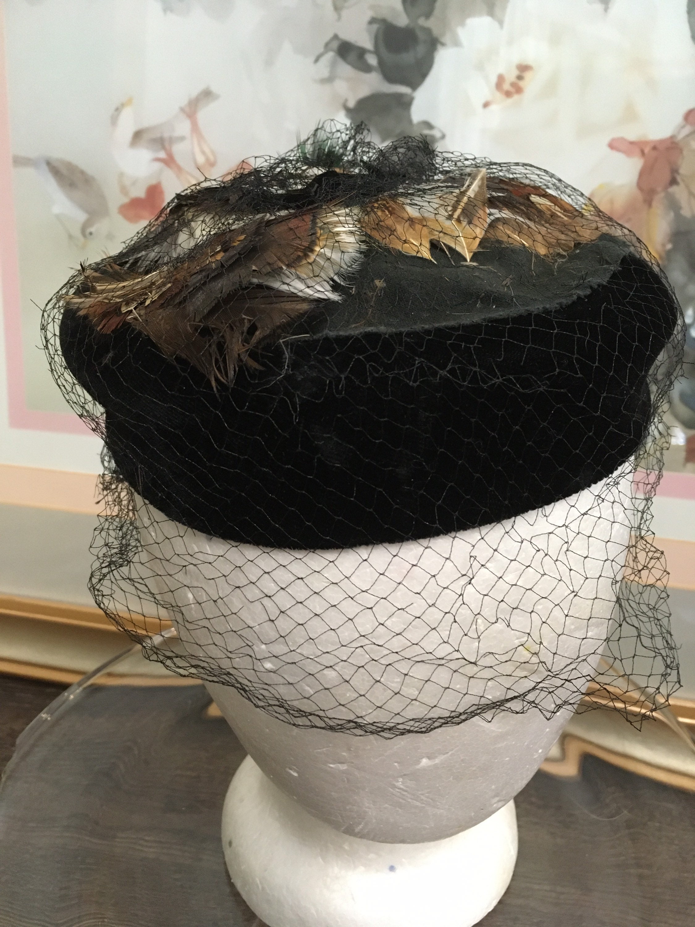 Vintage Velvet Pillbox‎ Hat Black w/ Floral, Feather, & net details top opens! Feather Pillbox Vintage Hats for Women for sale | eBay main image 4