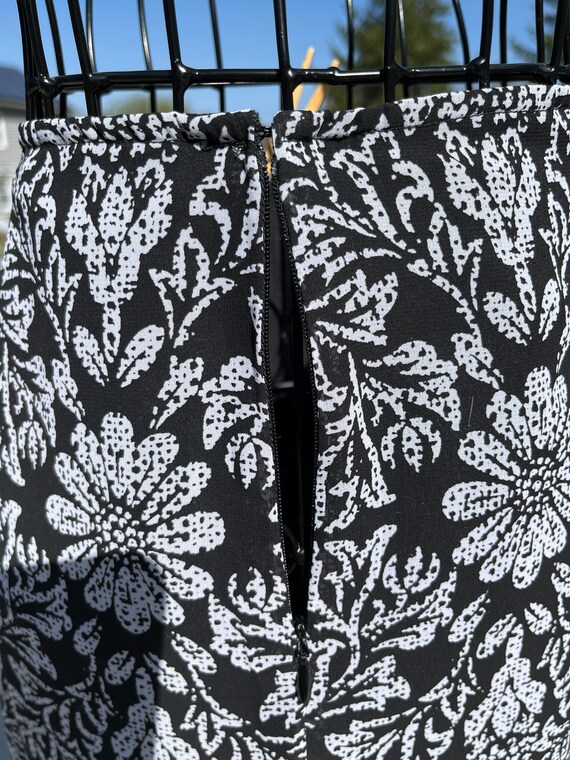 Vintage Black and White Floral Lightweight Skirt … - image 7