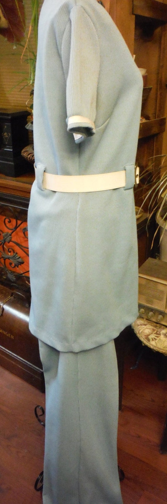 Vintage 1960/70's Baby Blue Belted Short Sleeve S… - image 5