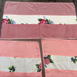 Vintage 1940s Dresser Scarves Pink Rose Floral 3 Piece Set Quilted