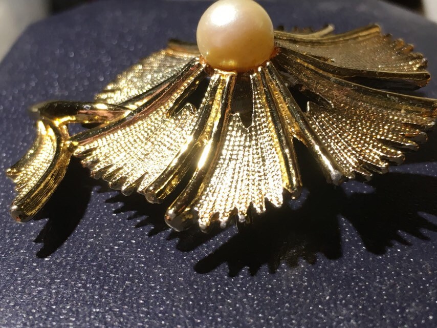 Broche Vintage Années 60 - Soleil-fleur Avec Perle Centrale - Très Bon état