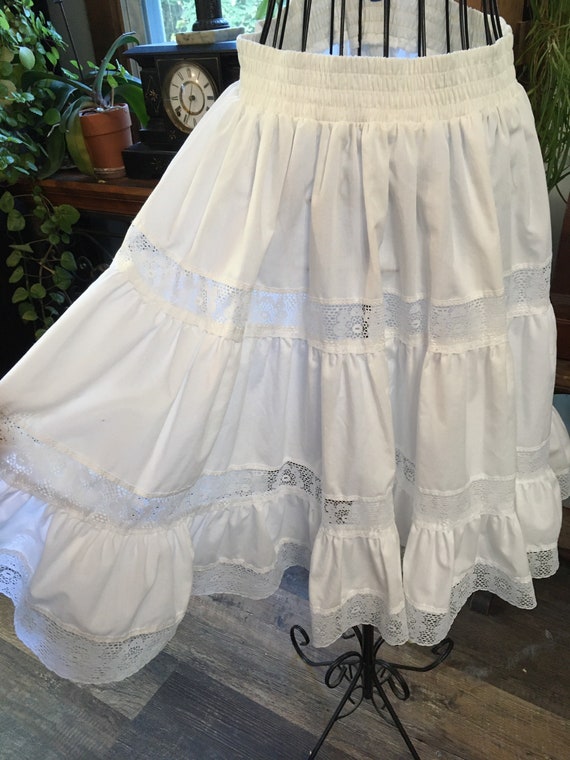 Vintage White Square Dance Full Round Dance Skirt