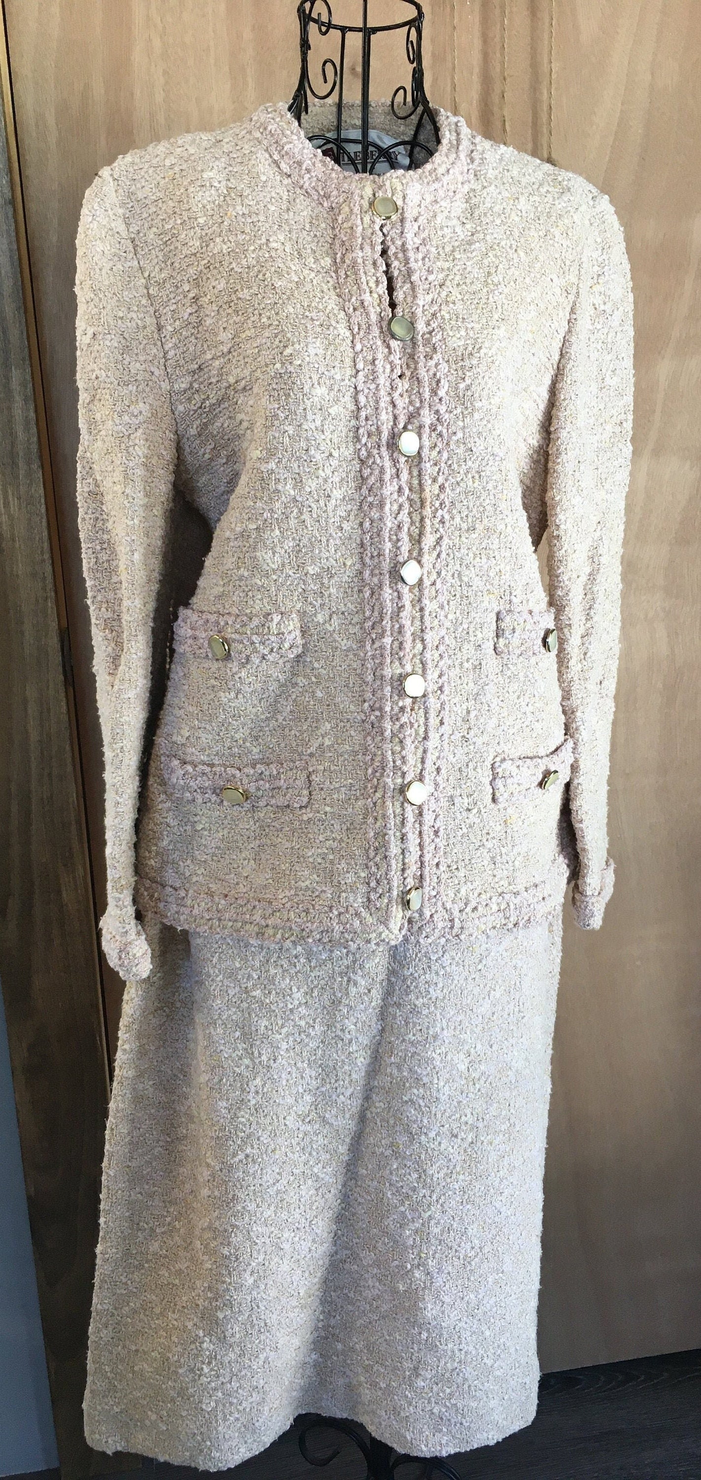 Castleberry Suit - Etsy