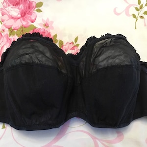 Vintage 1940’s Breathe Ez by LaTruque Strapless Bra with Ruffles 34