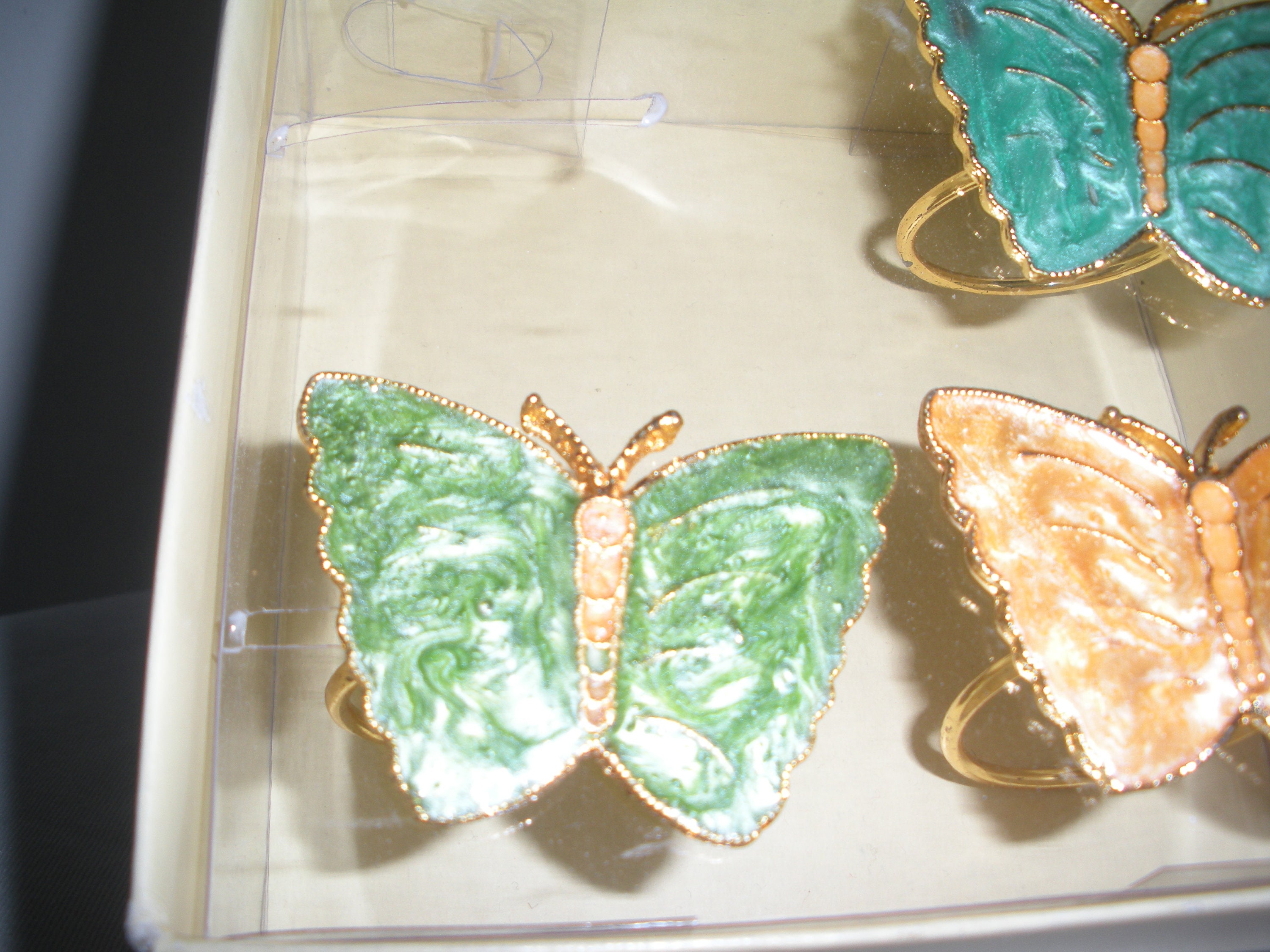 Lenox Butterfly Meadow Napkin Rings, Set of 4, Pastel Colors  display picture 1