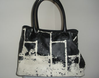 LAMB Purse Gwen Stefani Large Black and White Large Top Handle Purse