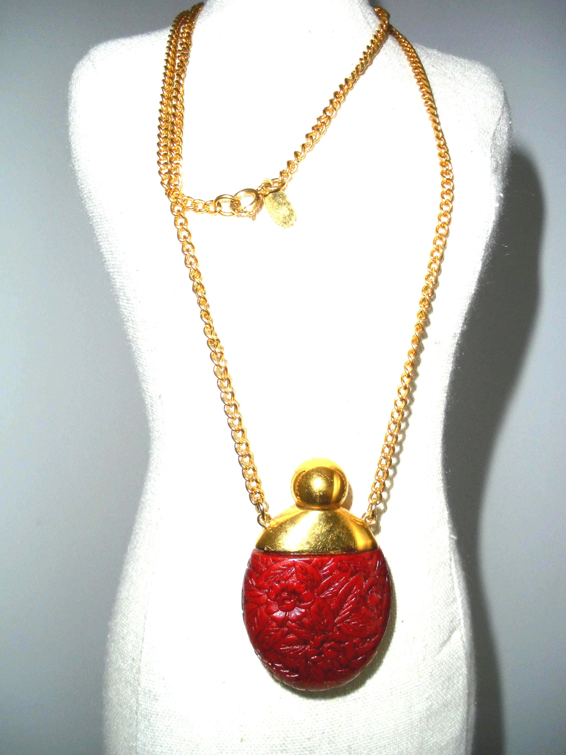 1976 Estee Lauder Perfume Necklace - Etsy