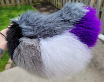 Asexual and Grey Nub Tail