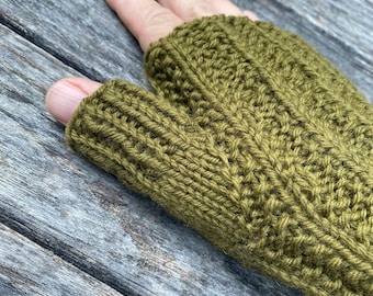 Men's Fingerless Gloves Knitting Pattern: 4 Sizes (PDF Pattern)