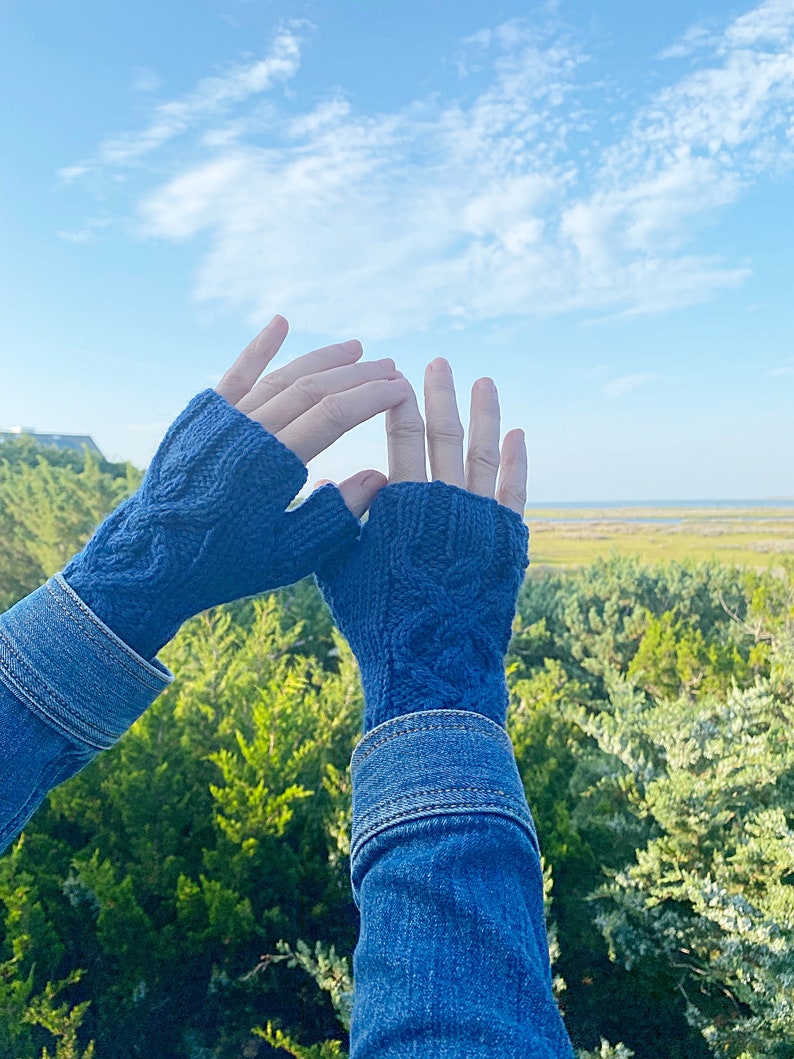 Fingerless Mitts Knitting Pattern, Cables, Handwarmers Pattern, Worsted Weight Yarn, PDF Instant Download with Pattern Support image 9