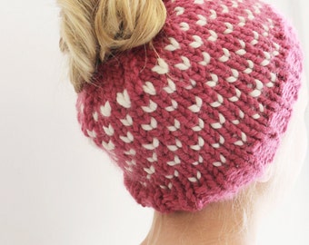 Pink Bun Hat for Girls, Chunky Bun Hole Hat, Messy Bun Beanie, Pony Tail Hat for Girls, Fair Isle Bun Hat, Valentine Bun Hat Gift for Girls